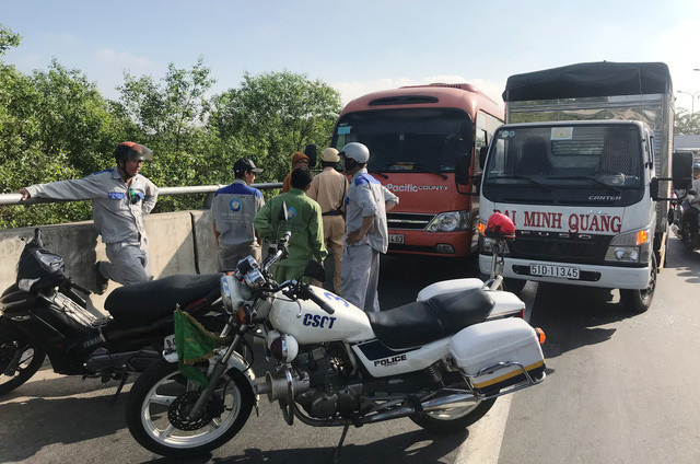 CSGT Cát Lái nhanh chóng có mặt vãn hồi trật tự, xử lý vụ việc
