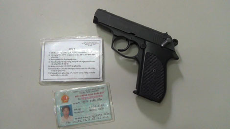 Khẩu súng mà ông Hòa được cho là dùng để đe dọa chị Vy.