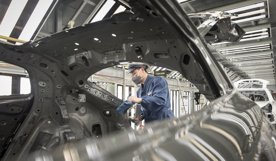 Một nhà máy sản xuất ô-tô ở Trung Quốc. (Ảnh: SCMP)