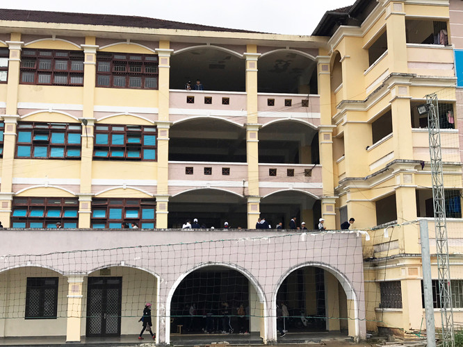 HS Đống Đa vừa được chuyển sang cơ sở mới khá khang trang.