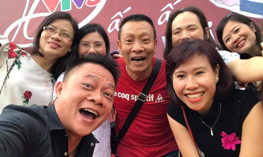 Xuân Bắc - Tự Long quậy tưng trong tiệc chia tay MC Lại Văn Sâm