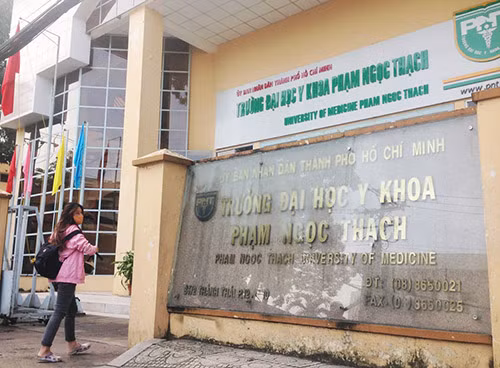 Thiếu nhất quán tuyển sinh: ĐH Y khoa Phạm Ngọc Thạch bị yêu cầu kiểm điểm