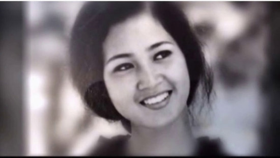 Vẻ đẹp nền nã thời xuân sắc của bà mẹ chồng 'khét tiếng'