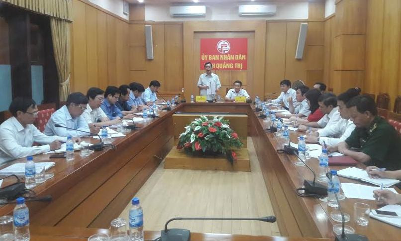 UBND tỉnh Quảng Trị họp chỉ đạo công tác đền bù thiệt hại cho dân do sự cố môi trường biển phải hoàn thành trước ngày 30/6 này. ẢNH: V.N.
