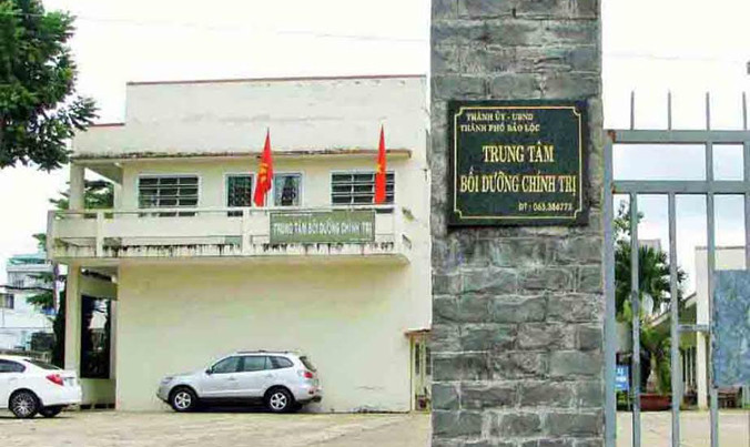 Nơi xảy ra vụ cãi vã, xô xát ầm ĩ.