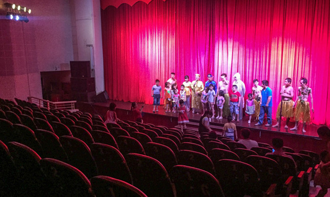 Rạp vắng tanh vì khán giả tẩy chay.