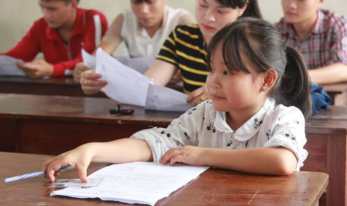 “Bé hạt tiêu” trong phòng thi THPT quốc gia 2017.