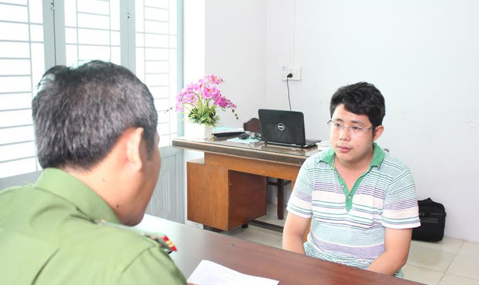 Sinh viên La Hoàng Mẫn tại cơ quan điều tra.