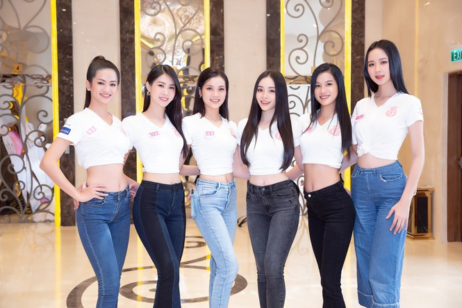 Top 35 thí sinh HHVN 2020 miệt mài chuẩn bị cho các phần thi phụ và tỏa sáng trong đêm chung kết