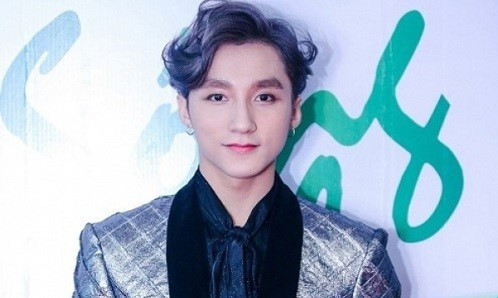 Sơn Tùng đón nhận những kỷ lục mới với ca khúc viết về đề tài tình yêu ngọt ngào, lãng mạn.