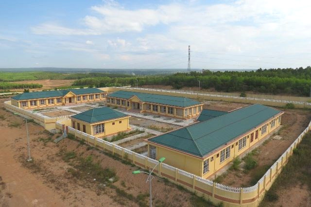 Trung tâm Bảo trợ Xã hội 1 tỉnh Quảng Trị có quy mô bề thế với hàng loạt dãy nhà nằm trên diện tích 13,6 ha nhưng “xây xong để…ngắm”.