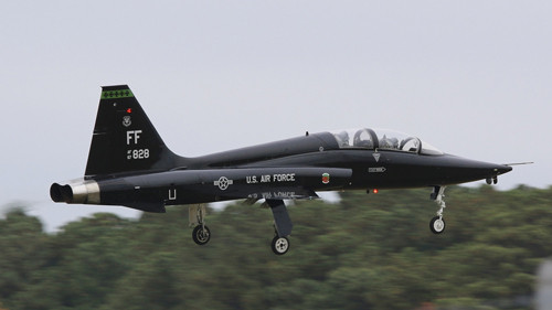 Một chiếc phi cơ huấn luyện T-38 của không quân Mỹ. Ảnh: Aviationist.