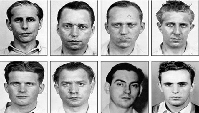 8 thành viên trong đội biệt kích khủng bố nước Mỹ của Đức Quốc xã. Nhóm trưởng Dasch ở hàng trên, bên trái ngoài cùng. Ảnh: Weta.