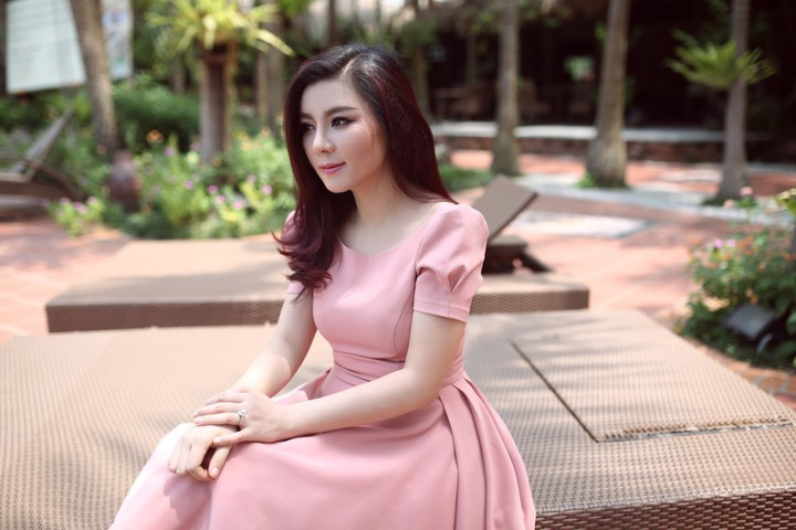 Nữ ca sĩ Bùi Lê Mận.