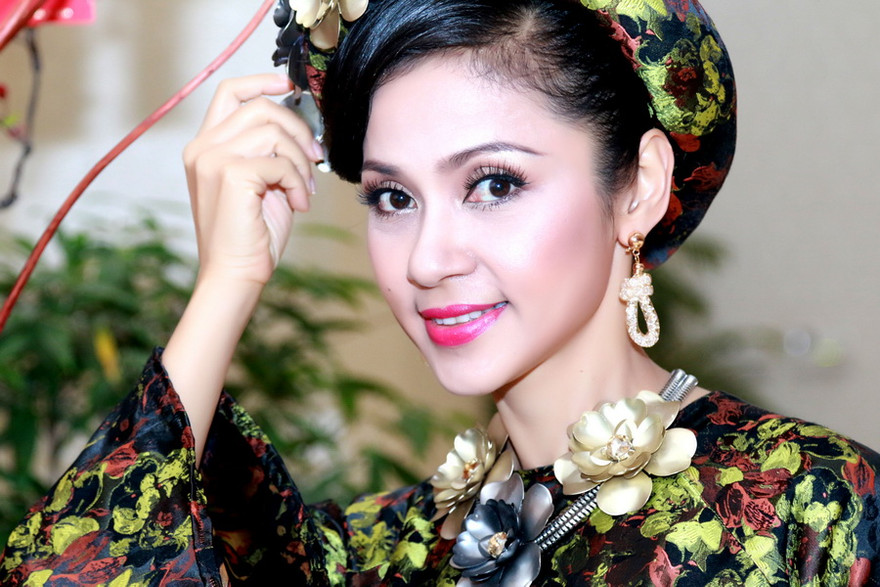 Việt Trinh chia sẻ về con trai 9 tuổi làm nhiều bà mẹ Việt xúc động