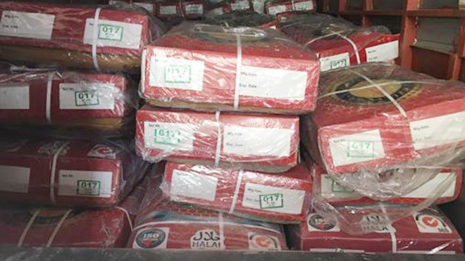 Thịt trâu đông lạnh đóng trong các kiện hàng