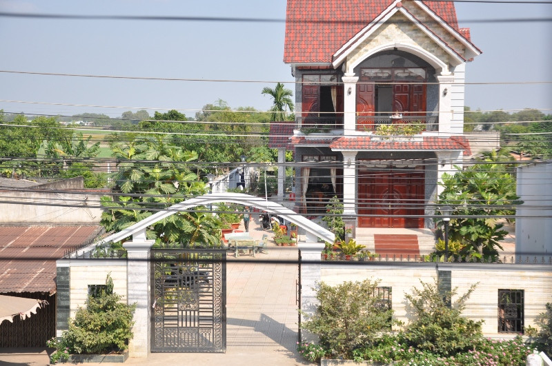 Căn nhà của ông Nguyễn Văn Út, Bí thư huyện ủy Đức Hòa, Long An bị trộm đột nhập đêm 30/12. Ảnh Việt Văn.