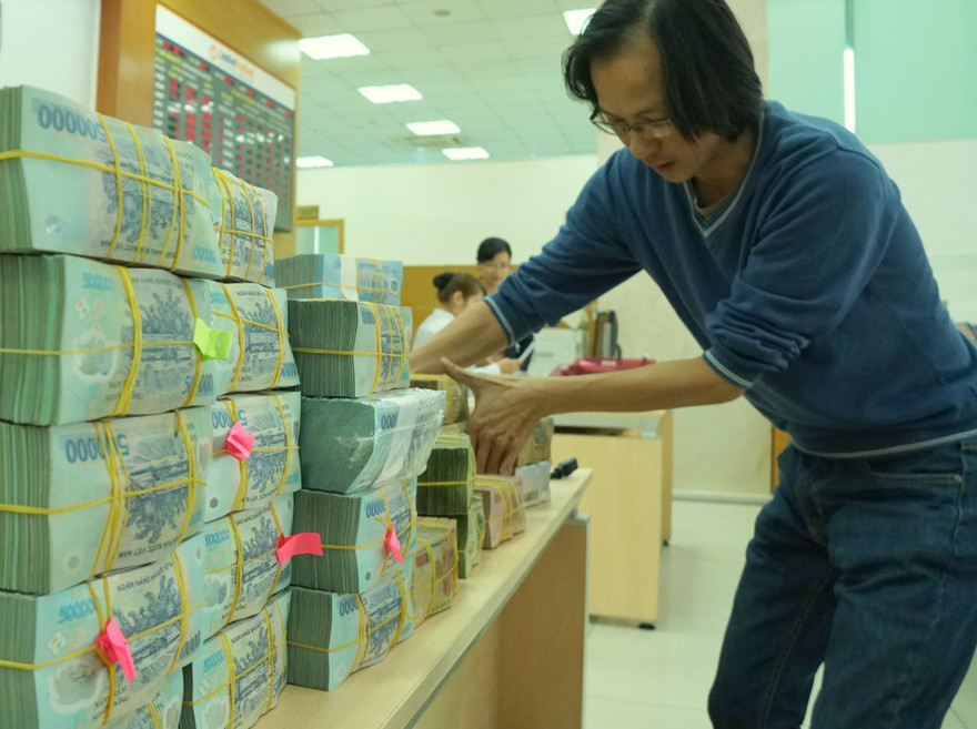 Đến thòi điểm này, các ngân hàng vẫn ồ ạt báo lãi 