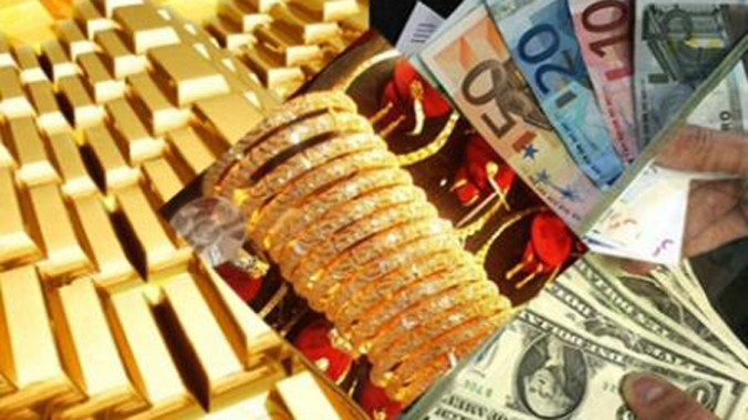 Cuộc chiến vàng và USD.