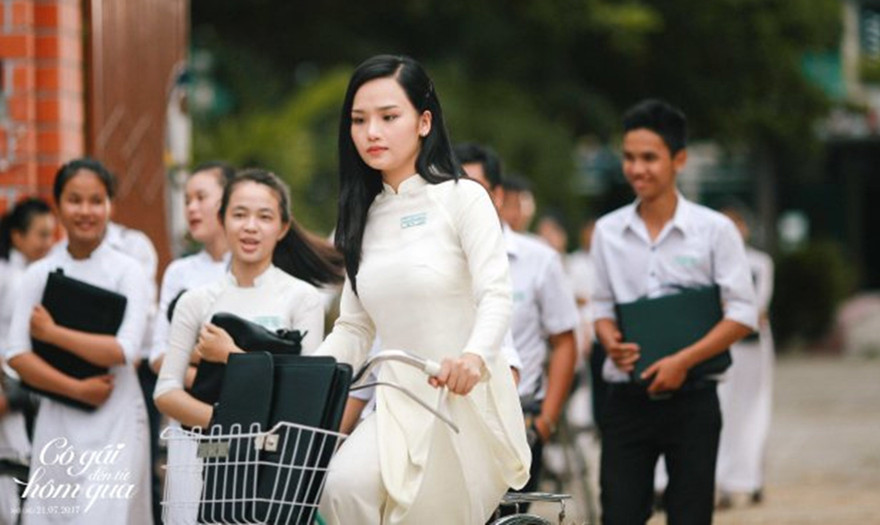 Ảnh trong phim Cô gái đến từ hôm qua.