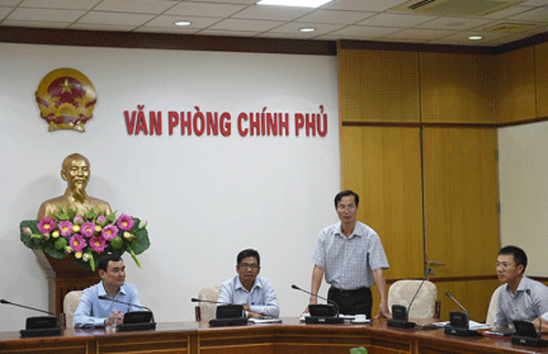 Ông Đỗ Ngọc Huỳnh (đứng) phát biểu trong một buổi lễ năm 2015. Ảnh: VGP.