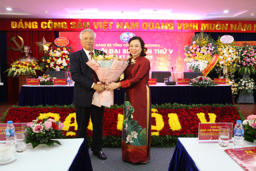 Ông Đào Ngọc Thanh tiếp tục được bầu làm Bí thư Đảng bộ Vinaconex