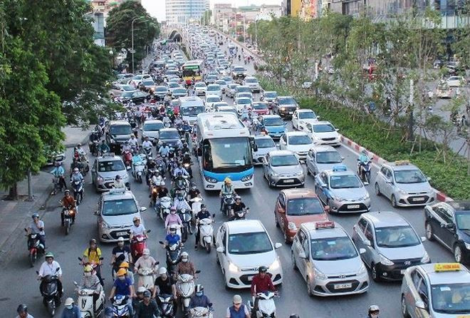 Hà Nội bắt đầu thu phí phương tiện vào nội đô từ năm 2030 