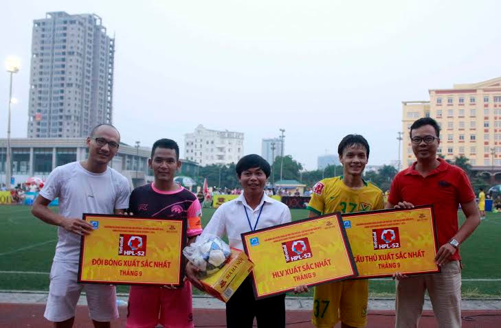 Tin lớn & Anh em vô địch