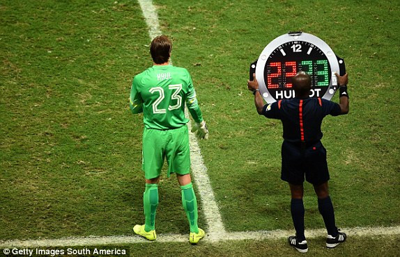 Costa Rica 'chết' trên chấm phạt đền, Hà Lan nhọc nhằn đi tiếp