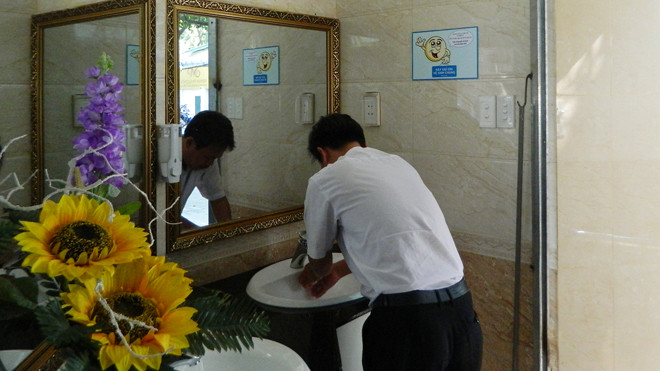 Nhà vệ sinh công cộng tiêu chuẩn 5 sao miễn phí tại TPHCM. Ảnh: LT