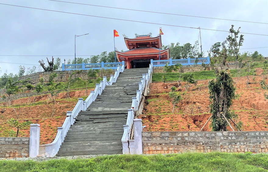 Toàn cảnh Công trình Nhà bia tưởng niệm liệt sỹ Sư đoàn 10