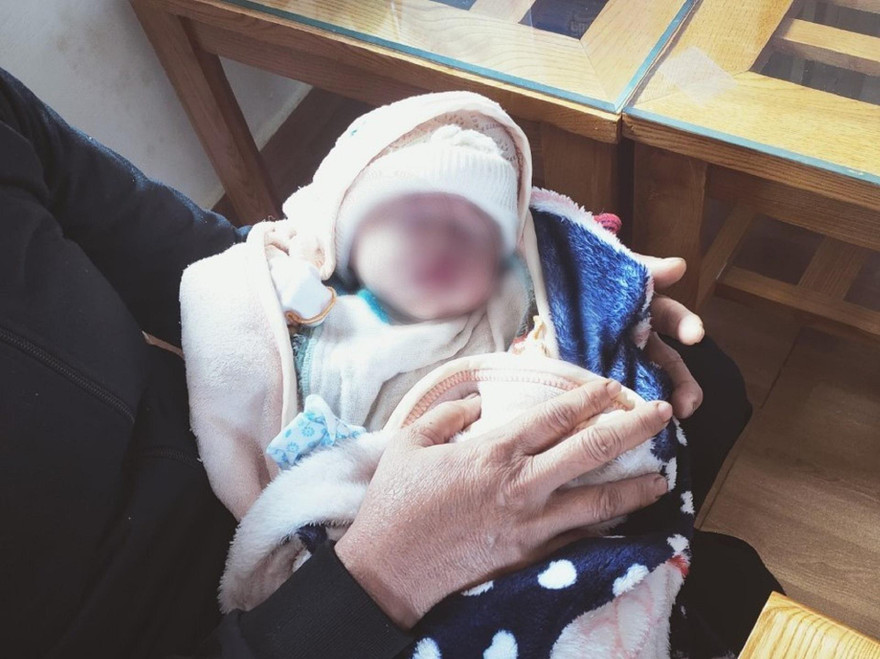 Cháu bé bị bỏ rơi