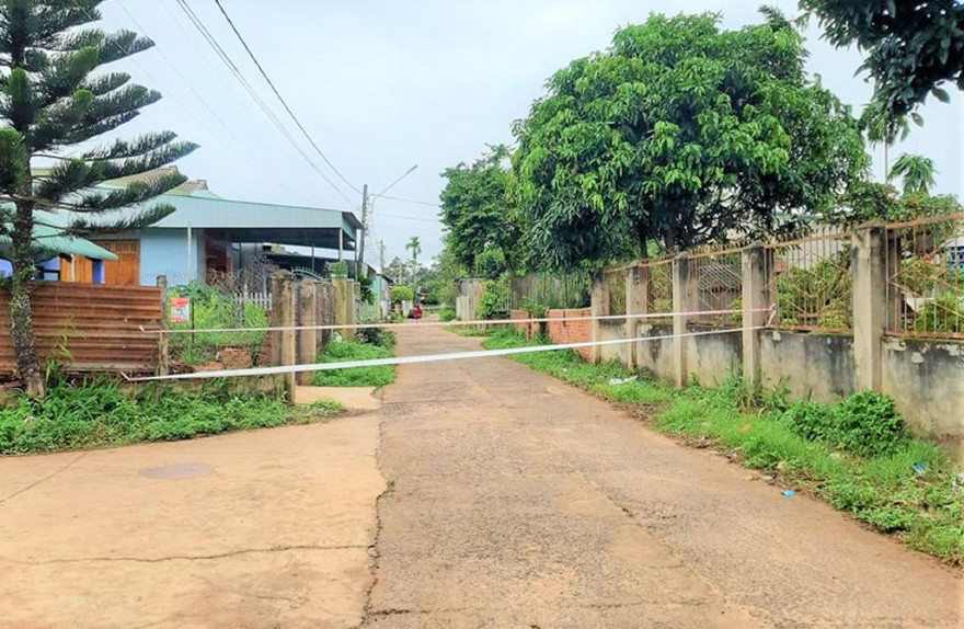 Nhiều khu vực tại TP. Buôn Ma Thuột bị phong tỏa vì dịch COVID-19. Ảnh: T.Bình