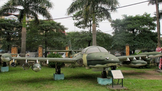 Chiếc máy bay A-37 số hiệu 0475.