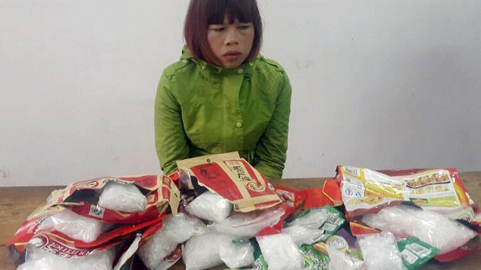 Hà cùng gần 4 kg ma túy đá bị thu giữ.