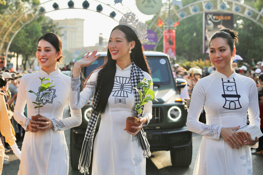 Màn trình diễn ấn tượng tại Lễ hội đường phố Buôn Ma Thuột