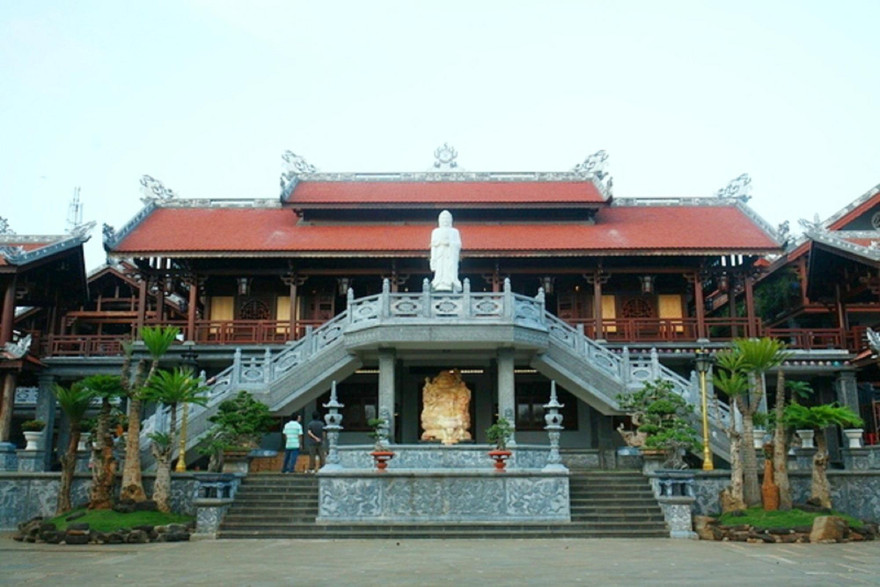 Chùa Sắc tứ Khải Đoan