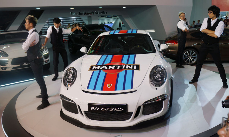 Chi tiết 'chiến binh đường phố' Porsche 911 GT3 RS