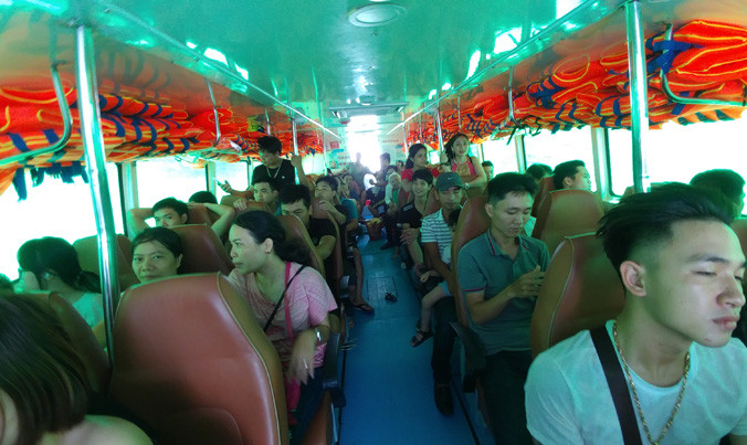 62 du khách bị “chết ngộp” trong khoang tàu chưa đầy 30 mét vuông gần 1 tiếng đồng hồ.
