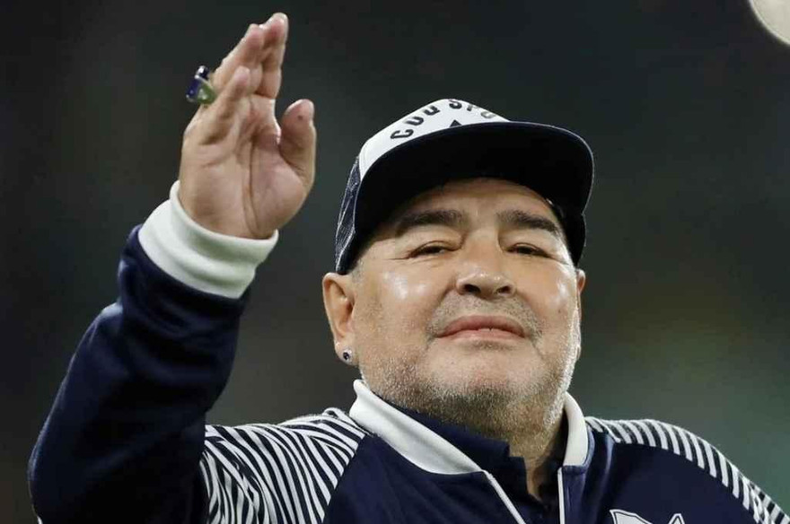 Maradona được chôn cất mà không có trái tim