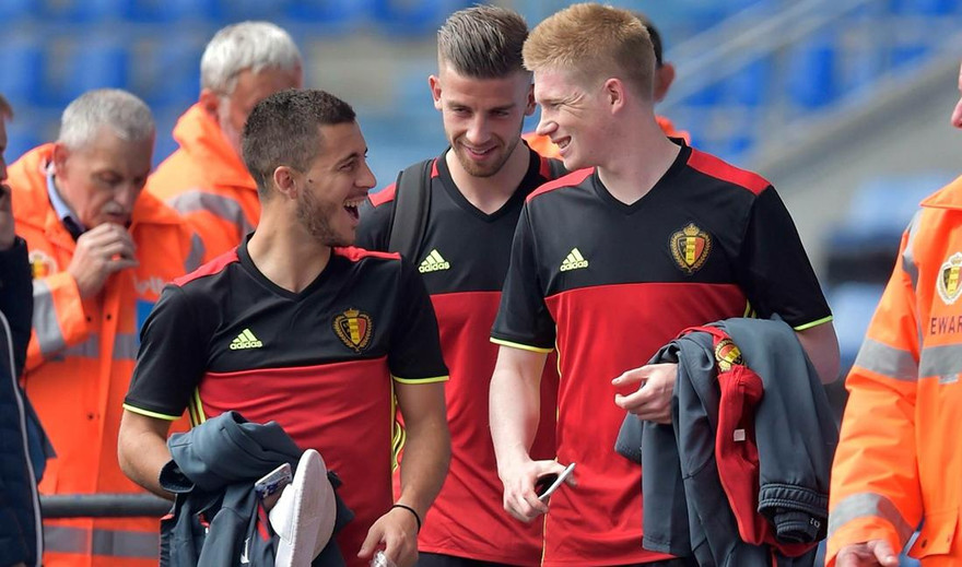 HLV Bỉ tiết lộ cơ hội ra sân của Hazard và De Bruyne trong trận tứ kết với Italia