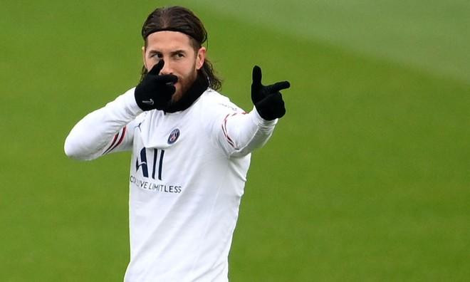 Ramos trở lại, sắp ra sân thi đấu cùng Messi