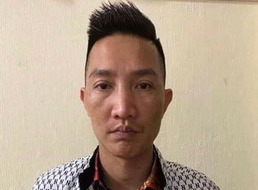 Huấn 'hoa hồng' bị tạm giữ vì dương tính với ma túy.