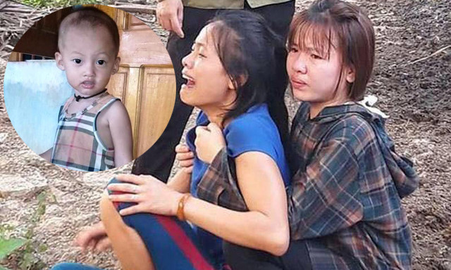 Cháu Phạm Đăng Khôi và người thân