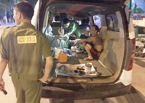 Chiếc ôtô được dùng mở "tiệc ma túy". Ảnh: C.A