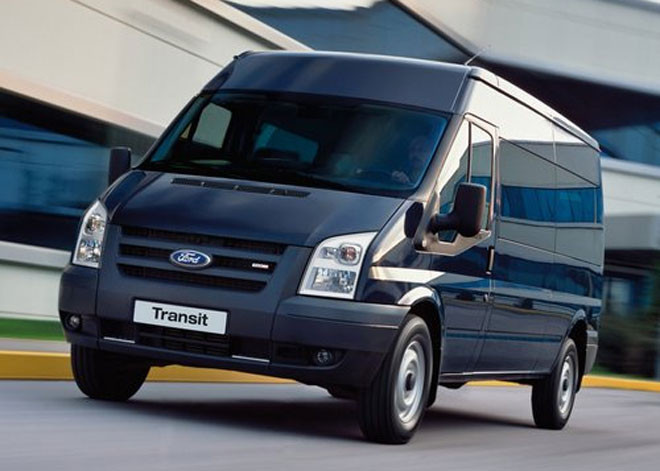 Ford Việt Nam triệu hồi 524 xe Transit