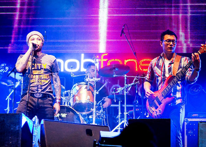 Ban nhạc Bức Tường