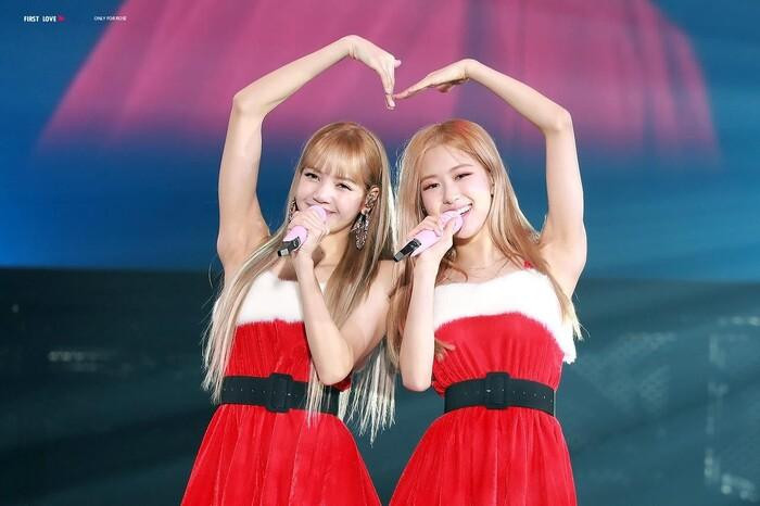 Rosé và Lisa của Black Pink dẫn đầu danh sách sao Hàn có gia thế ấn tượng