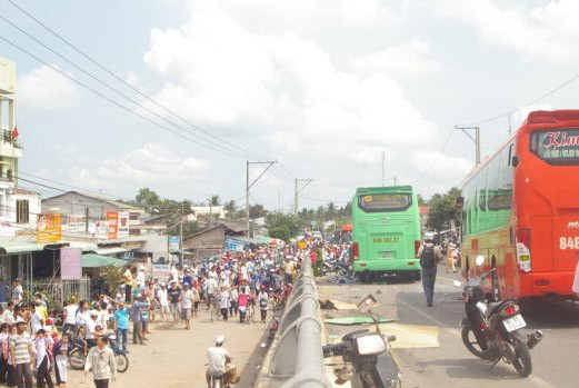 Hiện trường vụ tai nạn nghiêm trọng.