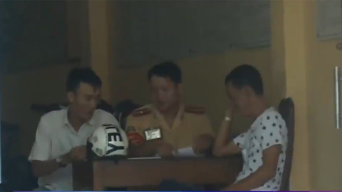 Xuất hiện 'cò nộp phạt' vi phạm giao thông ở Sài Gòn?